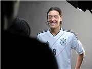 Bóng đá anh, ngoại hạng anh, lịch thi đấu euro 2012, Oezil nhận giải Cầu thủ hay nhất Đức 2011